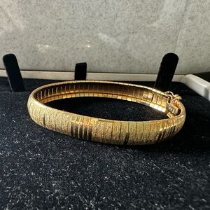 10k Gold Bracelet - 7” - excellent condition